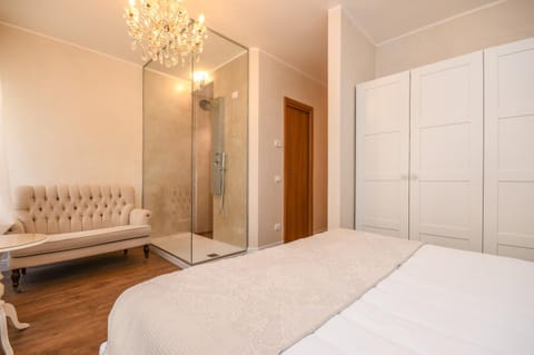 Luxury Suite Sirmione Übernachtung mit Frühstück in Sirmione