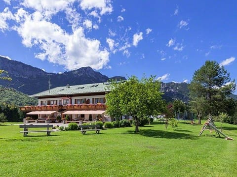 Gästehaus Marchler Bed and breakfast in Berchtesgadener Land