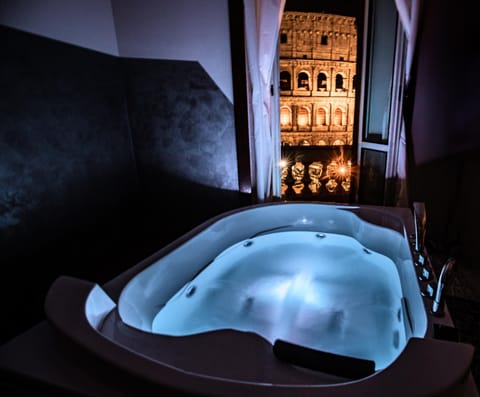 jacuzzi in front of the colosseum Wohnung in Rome