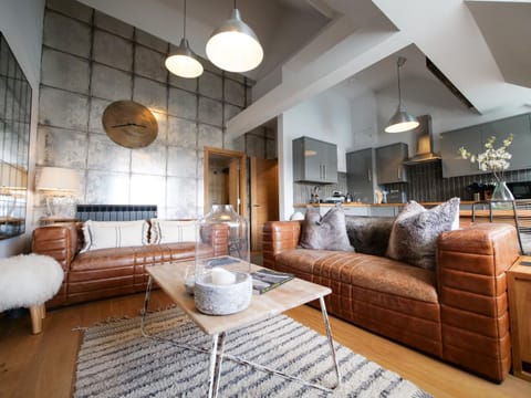 Padstow Escapes - Teyr Luxury Penthouse Apartment Condo in Padstow