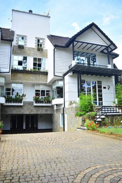 Unique Cottages Hotel in Nuwara Eliya