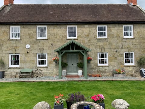 Lodbourne House B&B Bed and Breakfast in North Dorset District