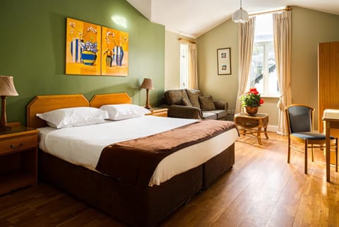 The Oystercatcher Lodge Guest House Bed and Breakfast in Carlingford