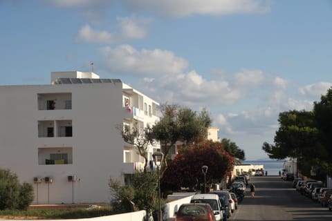 Apartamentos Maria - Formentera Vacaciones Condominio in Es Pujols