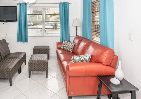 Aloha Condominium On the Intracoastal-Walk to the Beach Apartment hotel in Pompano Beach