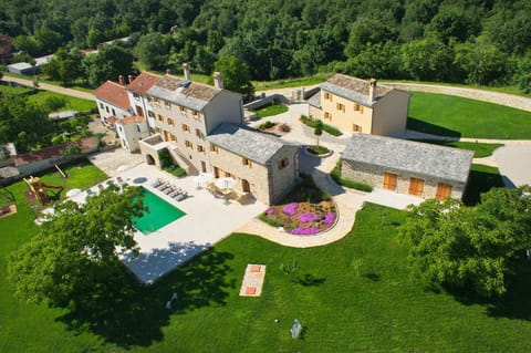 Villa Poropati, Grožnjan, Istria - Luxury Countryside Estate for up to 19 persons - Large pool of 80m2 with kids section House in Istria County