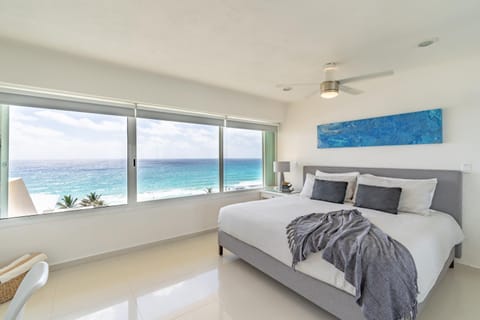 Bedroom, Sea view