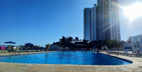 Pool view, Swimming pool