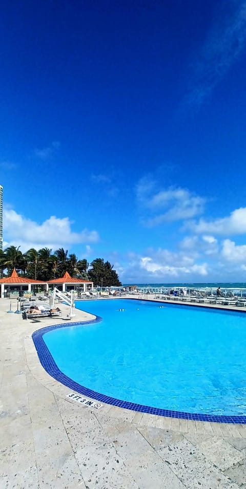 Pool view, Sea view, Swimming pool