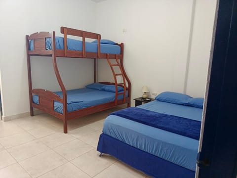 Bed, Bedroom, bunk bed