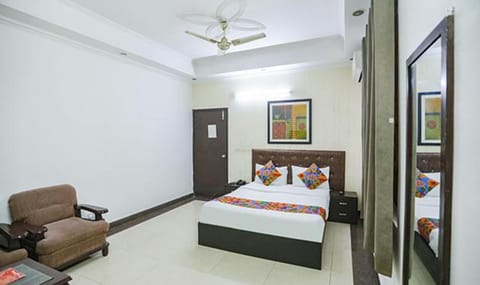 FabHotel F9 H Block Sector 51 Hotel in Noida
