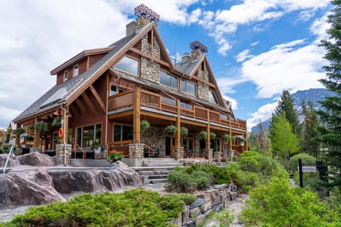 The Hidden Ridge Resort Hotel in Banff