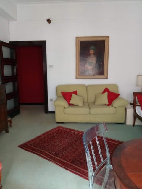 Communal lounge/ TV room, Living room, Seating area