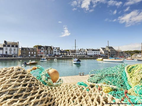 Appartement 3 pièces à La Trinité-sur-Mer avec parking, 4 pers., vue sur port - FR-1-477-99 Apartment in Carnac