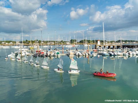 Appartement 3 pièces à La Trinité-sur-Mer avec parking, 4 pers., vue sur port - FR-1-477-99 Apartment in Carnac