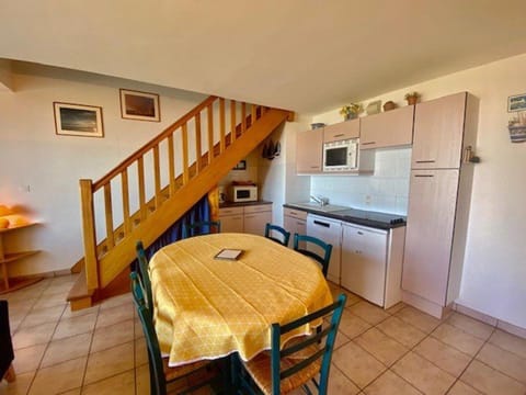 Appartement Quiberon, 4 pièces, 6 personnes - FR-1-478-80 Condo in Quiberon