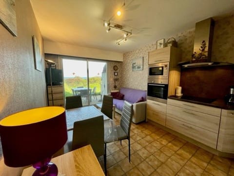 Appartement Saint-Pierre-Quiberon, 2 pièces, 4 personnes - FR-1-478-114 Condo in Brittany