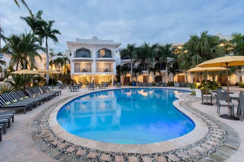 Pool view, Swimming pool