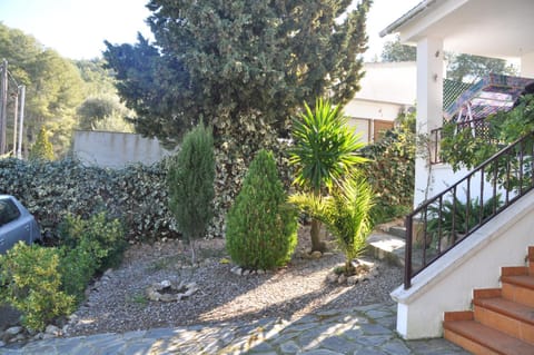 60 Carrer Tomàs Breton Casa in Baix Penedès