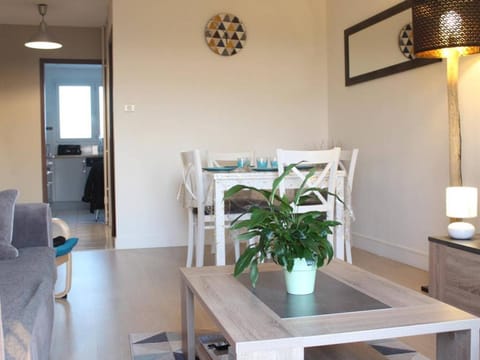 Appartement familial moderne avec parking privé à La Rochelle - FR-1-246-479 Apartment in La Rochelle