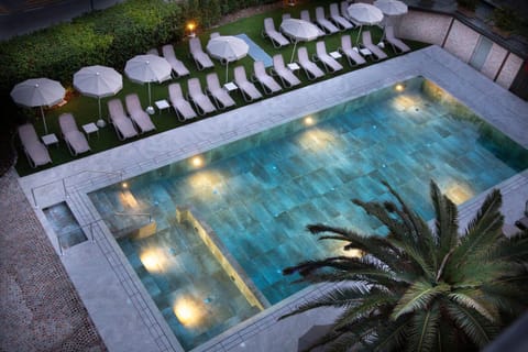 Pool view, Swimming pool, sunbed