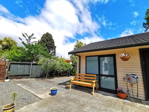 Atarau Grove Studio apartment in Wellington Region