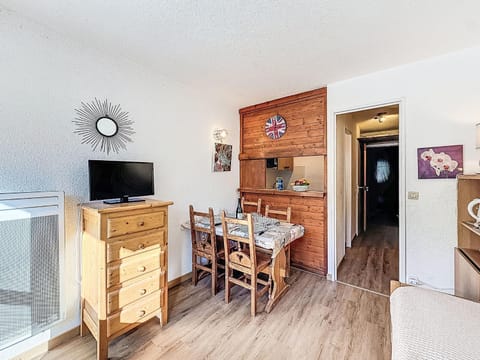 Apartment Rond Point des Pistes - Val Claret-2 by Interhome Apartment in Tignes