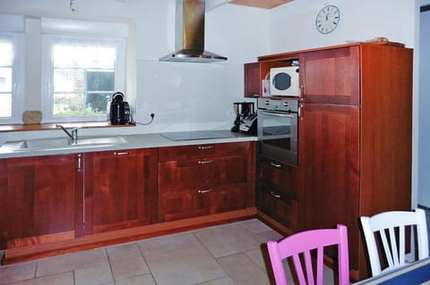 Semi-detached house, Lesconil Casa in Plobannalec-Lesconil