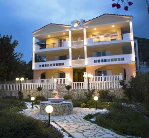 Villa Dolphins Appartement-Hotel in Poros