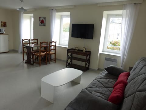 Apartment near the beach in Ploulec h Condo in Lannion