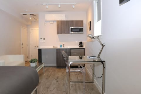 A Stylish Stay w/ a Queen Bed, Heated Floors.. #1 Eigentumswohnung in Brookline