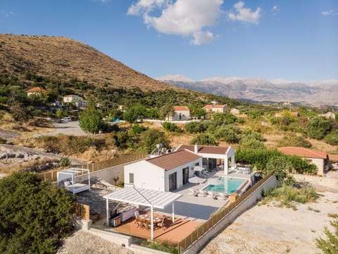 Villa White Harmony Villa in Crete