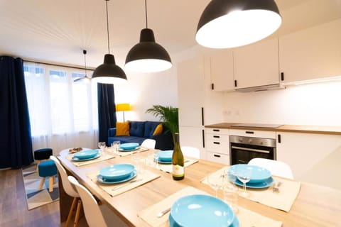 Chez Jules - Tram, Bus, 8 pers., 3ch, wifi Condo in Villeurbanne