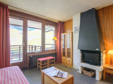 Apartment Le Curling B - Val Claret-7 by Interhome Apartment in Tignes