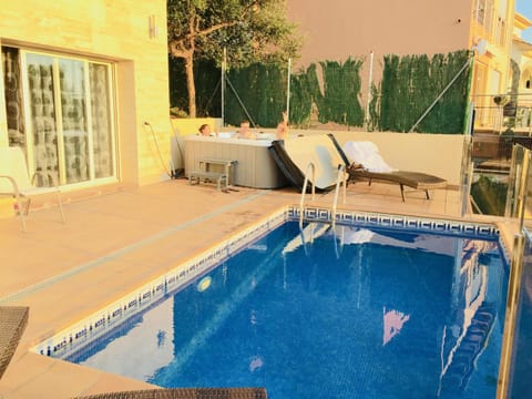 Luxury villa Investingspain with sea views, pool and jacuzzi Villa in Lloret de Mar