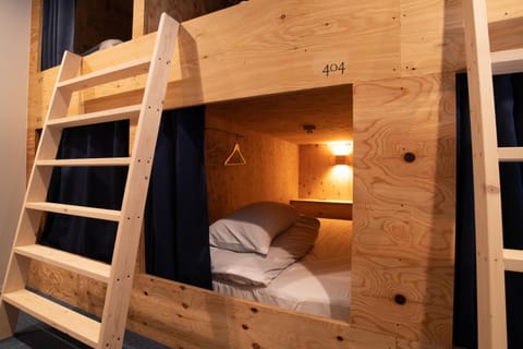 bunk bed