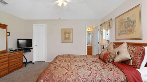 Waterside Villa - 4 bed close to Disney Casa in Four Corners