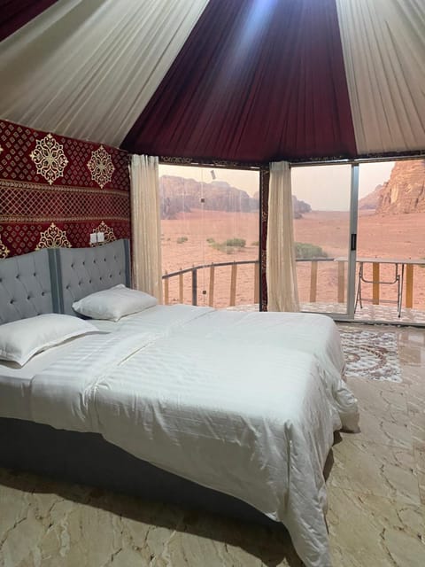 Desert Tree camp&tours Luxury tent in South District
