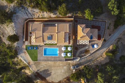 Ble on Blue Chalet in Peloponnese, Western Greece and the Ionian