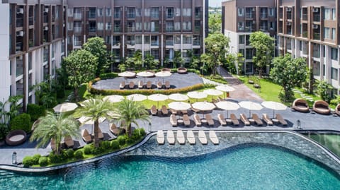 Pool view, Swimming pool