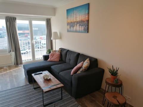 appartement oostende vlak aan zee Condo in Ostend