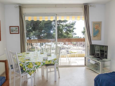 Apartment La Calanque d'Or by Interhome Apartment in French Riviera