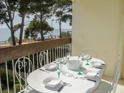 Apartment La Calanque d'Or by Interhome Apartment in French Riviera