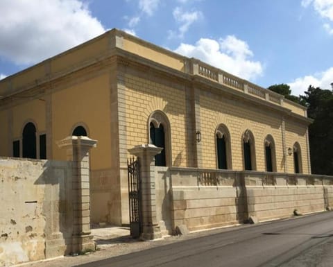 Villa Giulio B&B DImora Storica Alojamiento y desayuno in Nardò