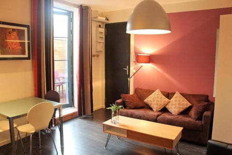 Burdigala Homes - Les Apparts de la Course Apartment in Bordeaux