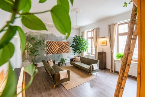 theleaf - design apartment & café Apartment in Leipzig
