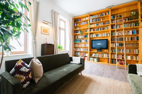 theleaf - design apartment & café Apartment in Leipzig