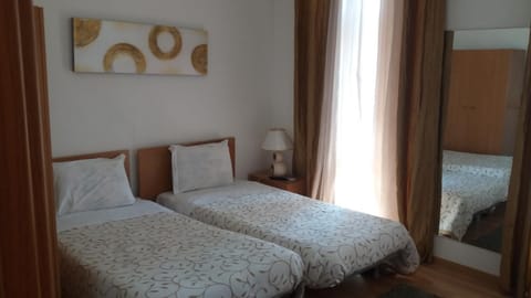 Alojamento Cesarini Bed and Breakfast in Lisbon District