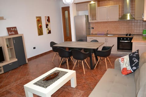 Kela's Central 5 Bedrooms Apartment Apartment in Vlorë