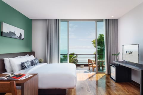 Bed, Bedroom, Sea view